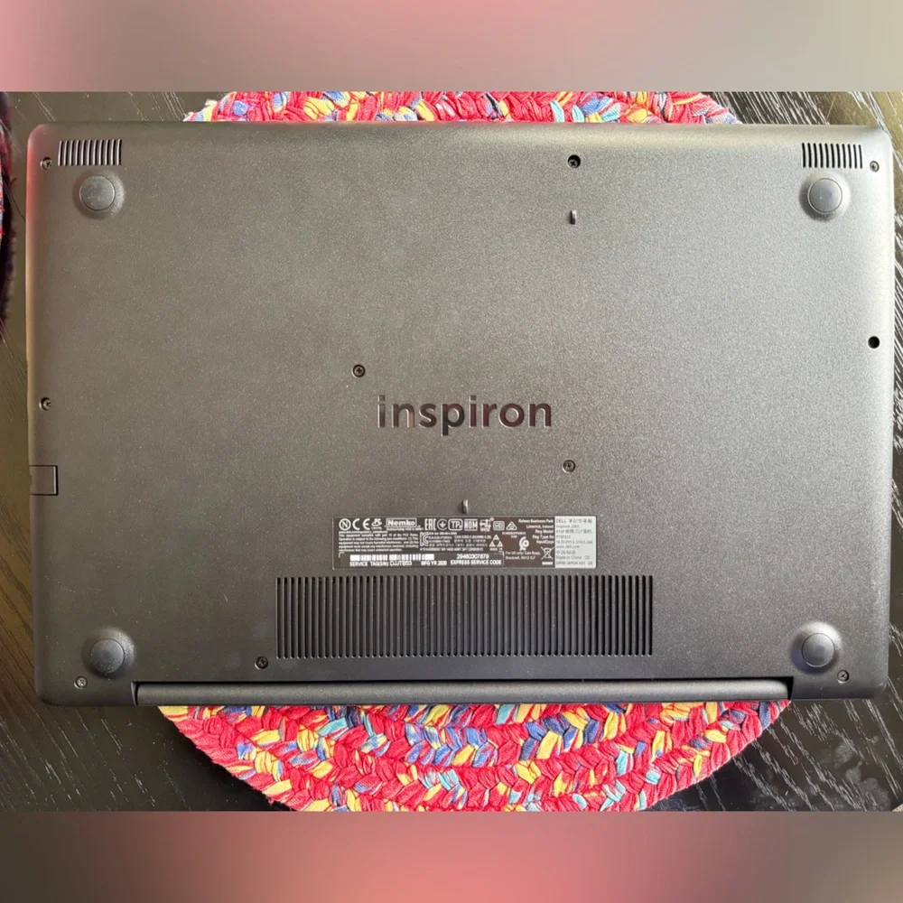Used DELL Inspiron 15 3000